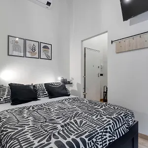  Appartamento Design Loft In Centro Storico - Casa Courrier